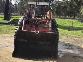 Case International 685 Tractor with FEL