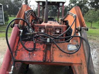 Case International 685 Tractor with FEL