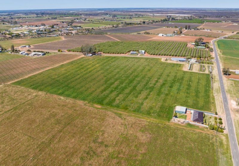 23 Acre Lifestyle Property with 3 Bedroom House and Shed at Red Cliffs, Vic