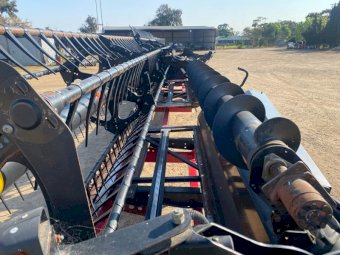2013 Macdon D60  30ft Windrower Front
