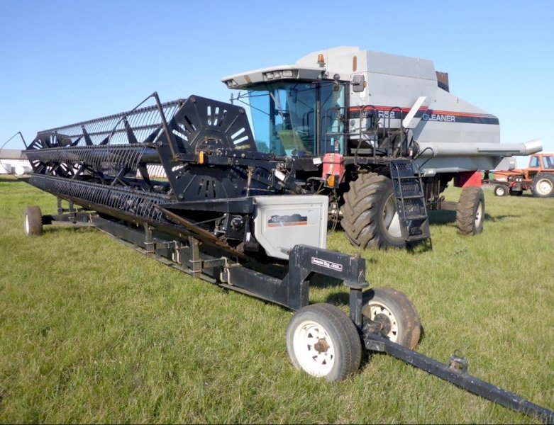 WANTED Gleaner Batt Reel 30ft Open Front | Farm Tender