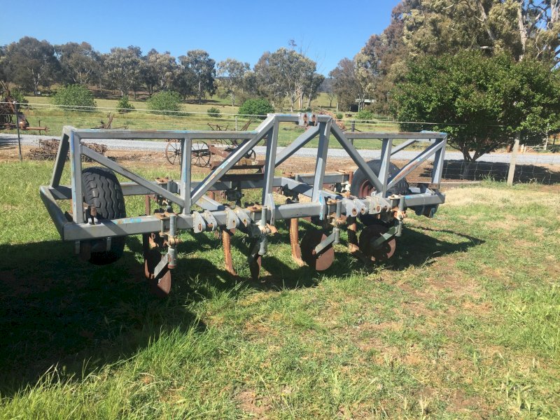 9 Tyne Yeomans Agrow plough Farm Tender