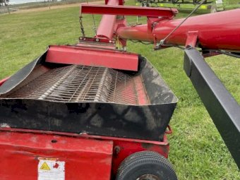 Wheatheart  100-73 Swing away Auger