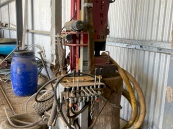 El-Gra Series 89 Post Hole Drive/Digger