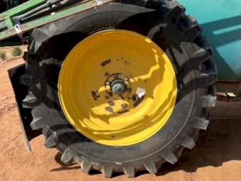 1997 Goldacres Prairie Boom Spray