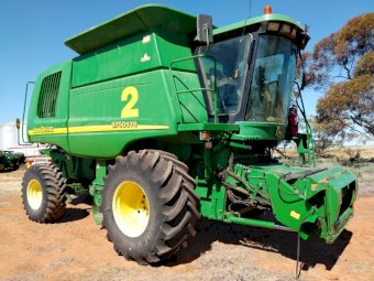 2003 John Deere 9750 STS Header with 936D draper front