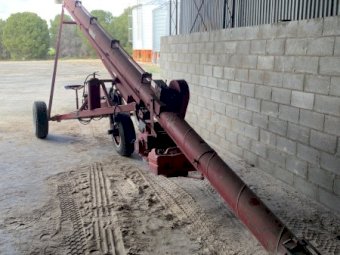 Vennings self propelled auger