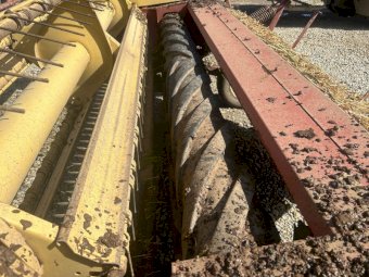 New Holland 469 Mower Conditioner