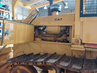 1977 Caterpillar  D6D Dozer Rippers and 14 ft Stick Rake