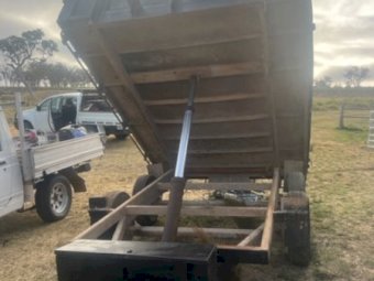 Dean 3 tonne Hydraulic Tipper Trailer