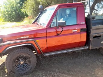 2001  Toyota Landcruiser HJ79 Trayback Ute