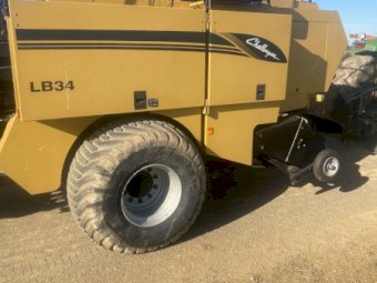 2005 Challenger LB34 Baler