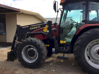 2009 Case IH JXU 105 Tractor