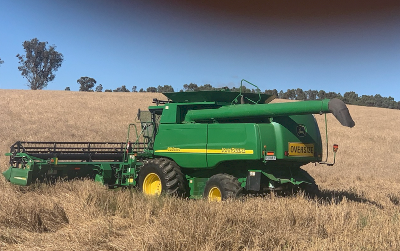 2005 John Deere 9860 Combine Harvester with Fronts and Trailer