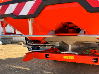 2018 Kuhn 50.2 Spreader with Extension Hopper