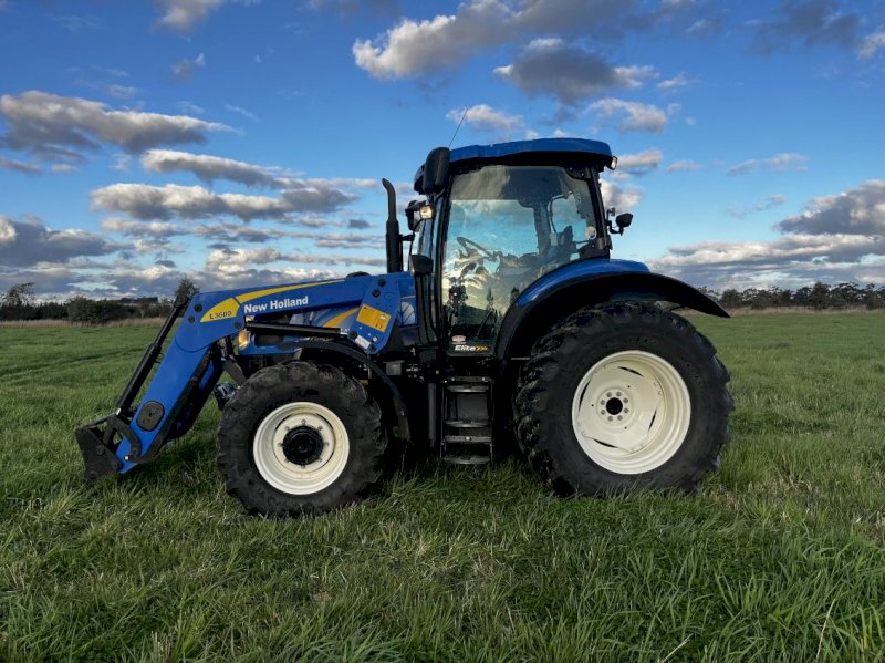 2010 New Holland T6020 Elite Tractor / Loader