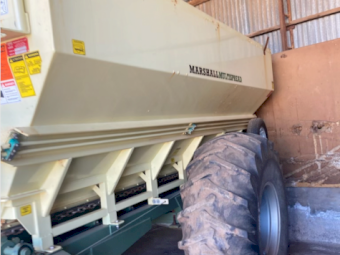 2016 Marshall 810T Spreader