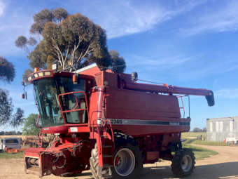 2000 Case IH 2388 Header with Front and Trailer
