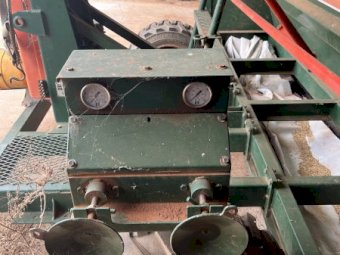 Richiger R950 Grainbag Loader