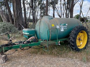 Goldacres Spray Cart with Ground Glider Boom
