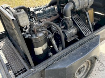 Under Auction - (A 238) 2001 Sullair 131 cfm mobile Air Compressor (no GST applicable) 