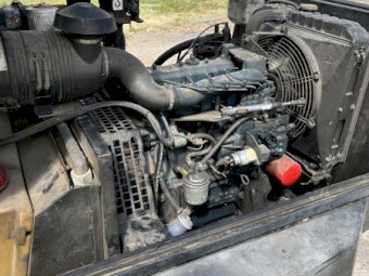 Under Auction - (A 238) 2001 Sullair 131 cfm mobile Air Compressor (no GST applicable) 