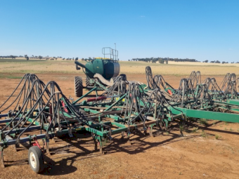 2002 Janke Universal 54ft Bar with 2002 Simplicity 12000L Cart