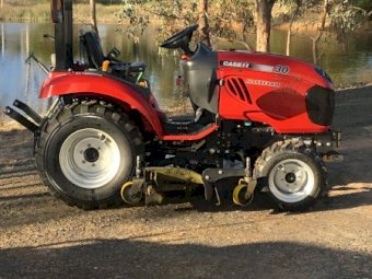 2013 Case Maxxfarm 30 Tractor Mower