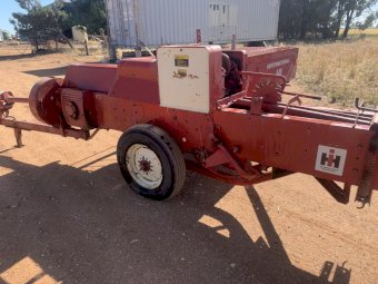 International 440 Small Square Baler