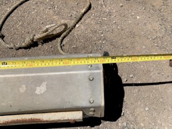 Retractable truck tarp