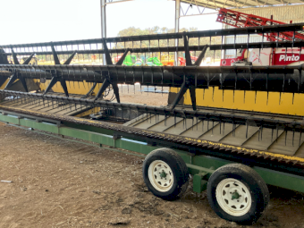 New Holland Honey Bee 25ft Windrower Front