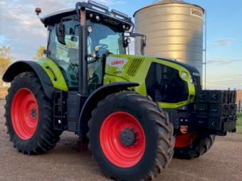 2022 Claas Axion 830 Tractor