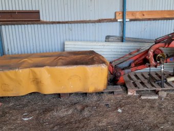 Kuhn 6 Disc Hay Mower