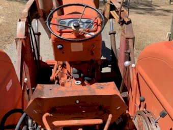 Nuffield 465 Frontend Loader Tractor
