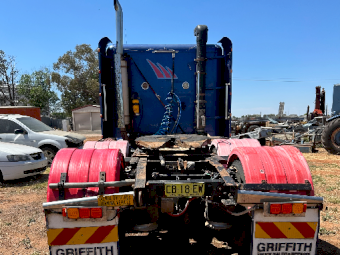 1994 Freightliner FL112 Prime Mover