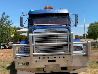 1994 Freightliner FL112 Prime Mover