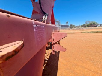 Under Auction - (A240) Akron E180 T Grain Bag Outloader 