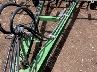 John Deere 1610 30ft Chisel Plough