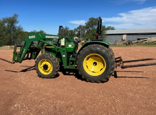 John Deere 5400 Tractor with Challenger 349 Loader