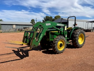 John Deere 5400 Tractor with Challenger 349 Loader