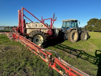2008 Croplands Pinto 3000 lt Trailing Sprayer