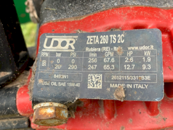 2000 Goldacres 5030 Boom Spray