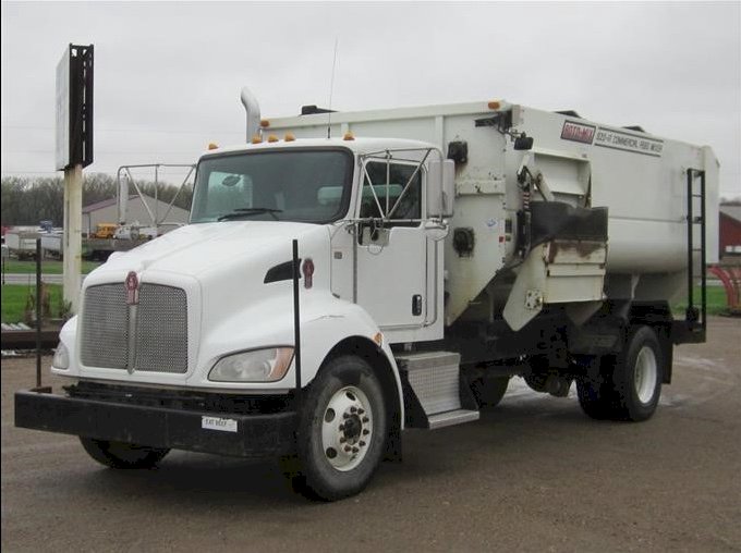 WANTED Truck mounted Feed Mixer with or with out Truck