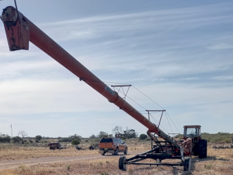 Wheatheart Swing Away Auger