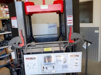 Demo Macbro Power Matic Wool Press