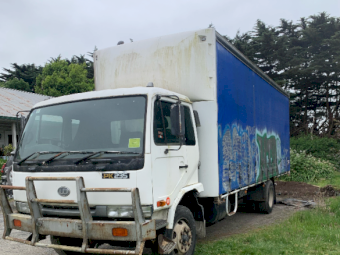 1999 UD PKB210 Curtainsider Truck