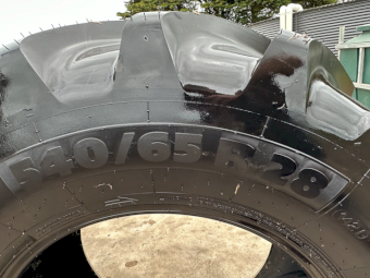 New Michelin Multibib 540/65R28 Tyres x 2