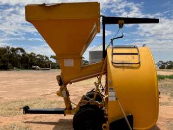 2009 GrainStor EGS 900 Grain Bag Inloader