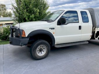 2002 Ford F 250  6 Cylinder 4x4 Trayback Ute