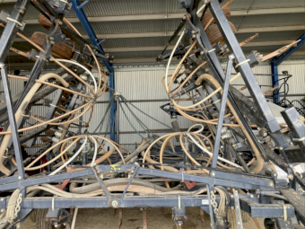 Flexicoil ST820 11m Bar with 1740 Cart